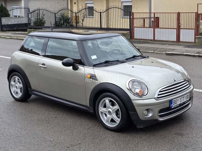 MINI Cooper 