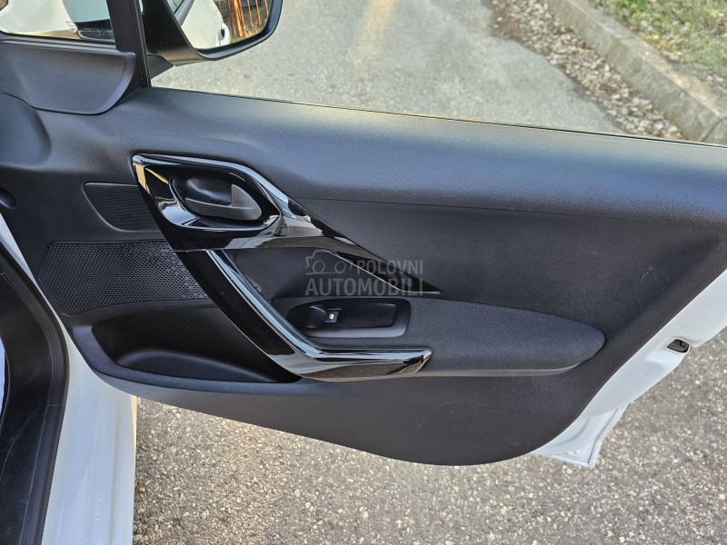 Peugeot 208 1.6Hdi Restajling
