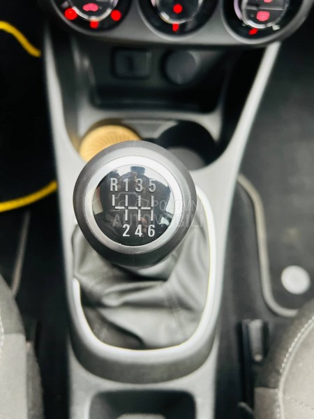 Opel Corsa E 1.0 Turbo f.u.l.l.