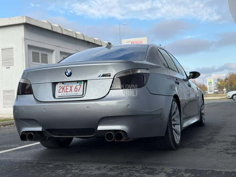 BMW M5 