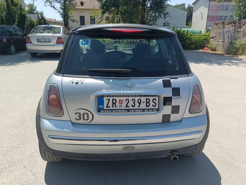 MINI One 