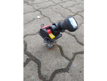 Dzojstik za kipovanje