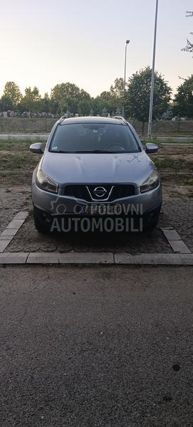 Nissan Qashqai + 2 