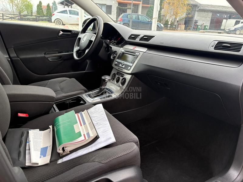 Volkswagen Passat B6 16 aut