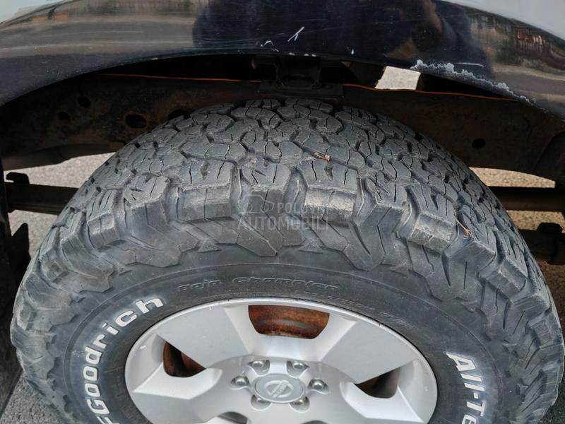 Nissan Navara 2.5D.6Brzina ODLIČAN