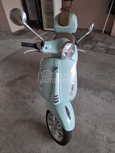 Vespa primavera