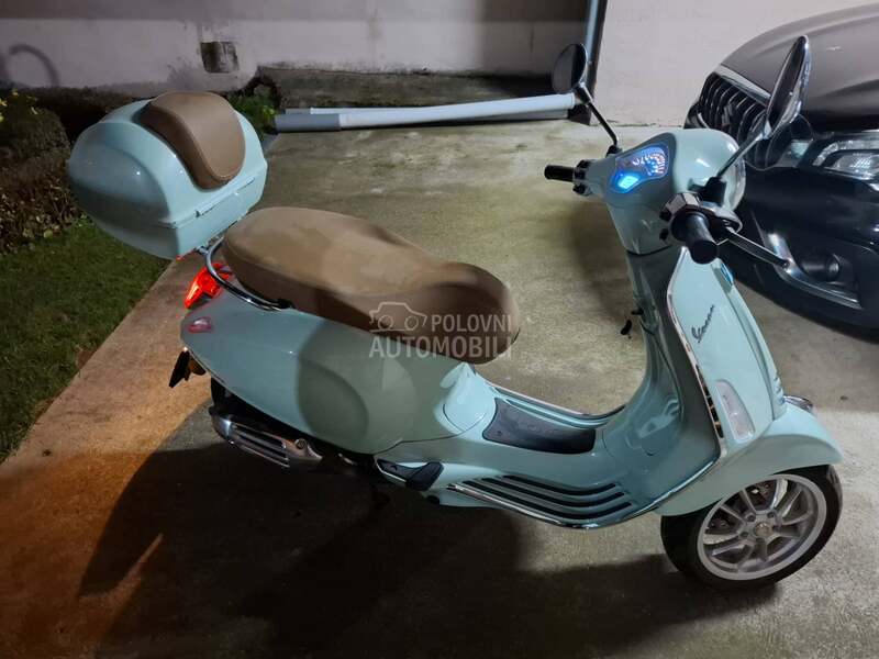 Vespa primavera