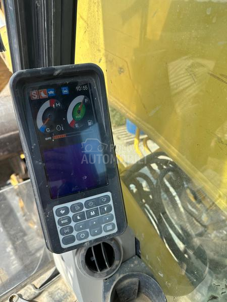 New Holland Kobelco E140CSR