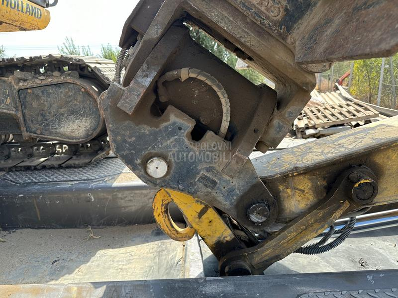 New Holland Kobelco E140CSR