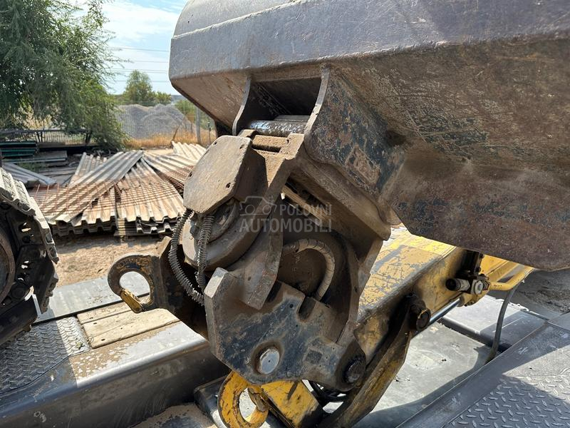 New Holland Kobelco E140CSR