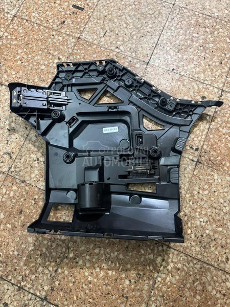 Nosac branika zadnji levi G60