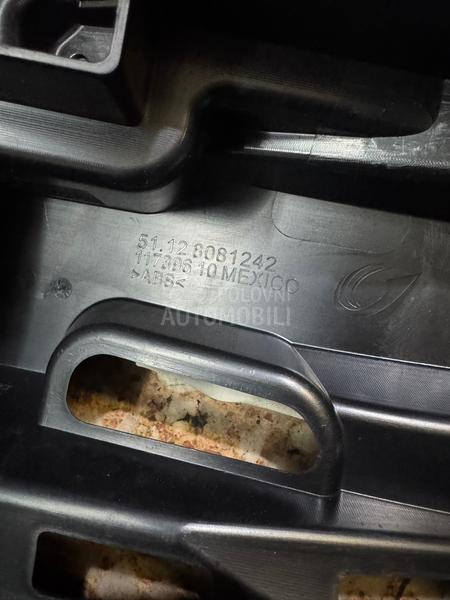 nosac zadnjeg branika desni