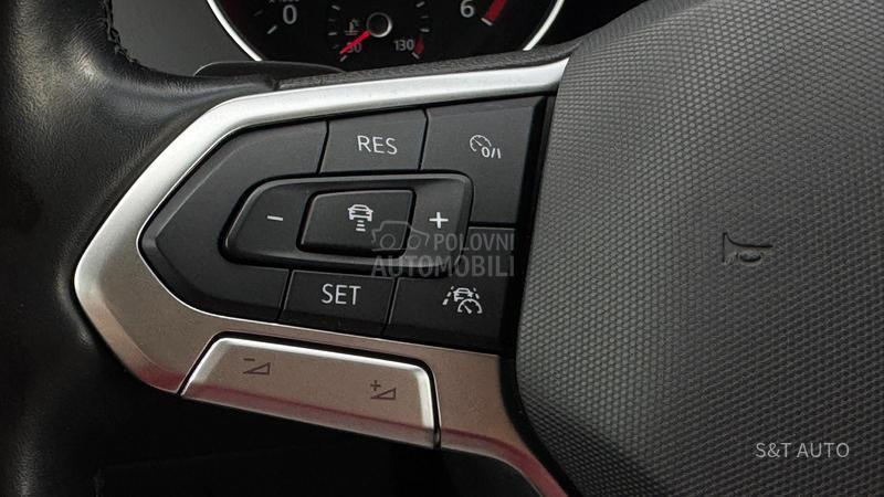 Volkswagen Passat B8 2.0 TDI/DSG/LED/FUL