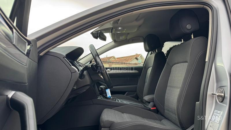 Volkswagen Passat B8 2.0 TDI/DSG/LED/FUL