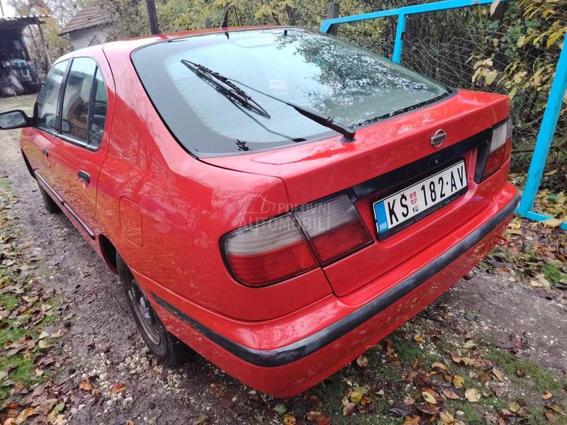 Nissan Primera 