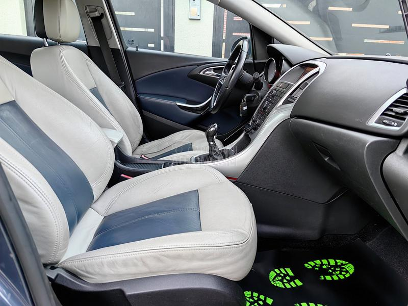 Opel Astra J 1.7CDTI BI-COLOR