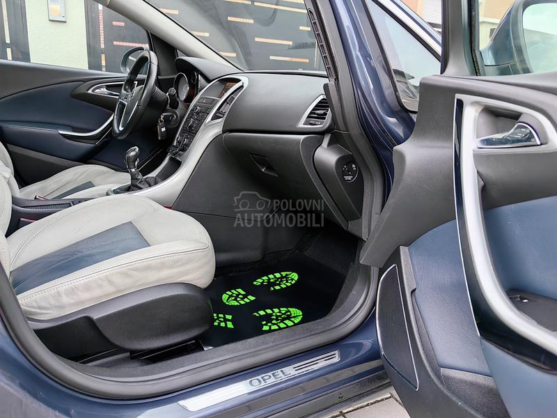 Opel Astra J 1.7CDTI BI-COLOR