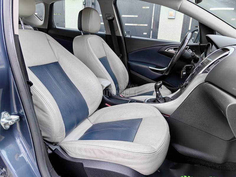 Opel Astra J 1.7CDTI BI-COLOR