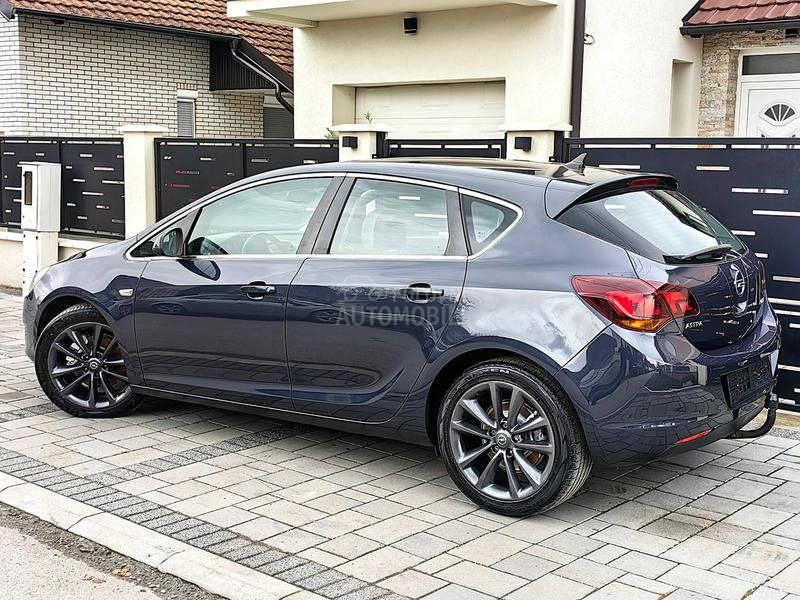 Opel Astra J 1.7CDTI BI-COLOR