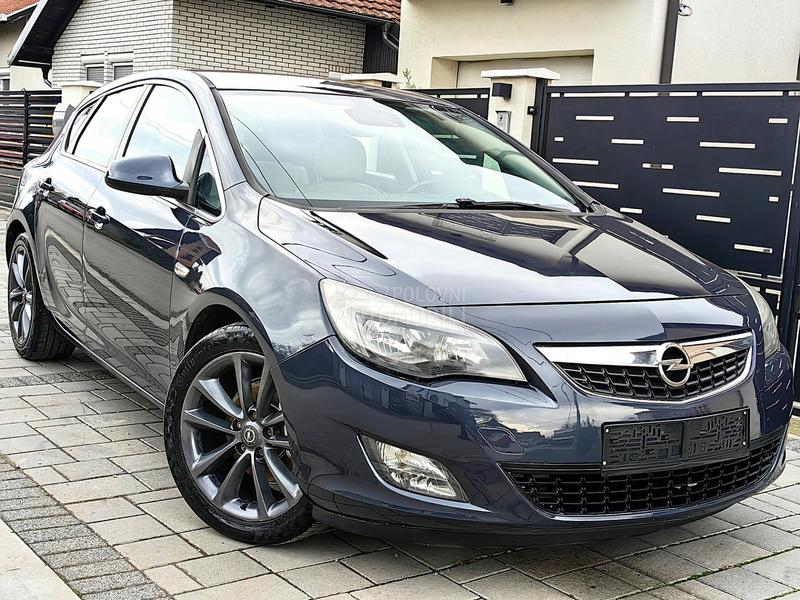Opel Astra J 1.7CDTI BI-COLOR