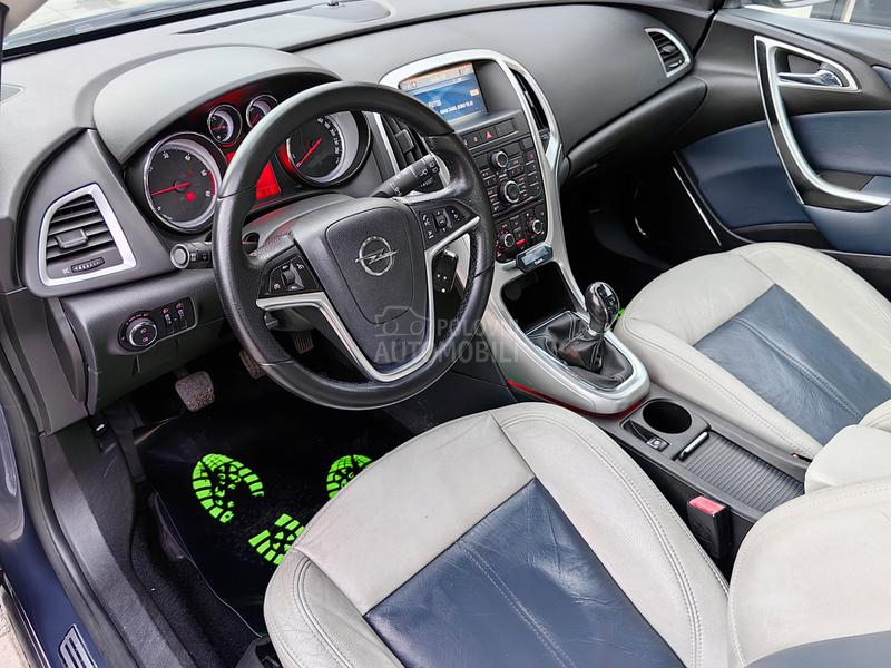 Opel Astra J 1.7CDTI BI-COLOR