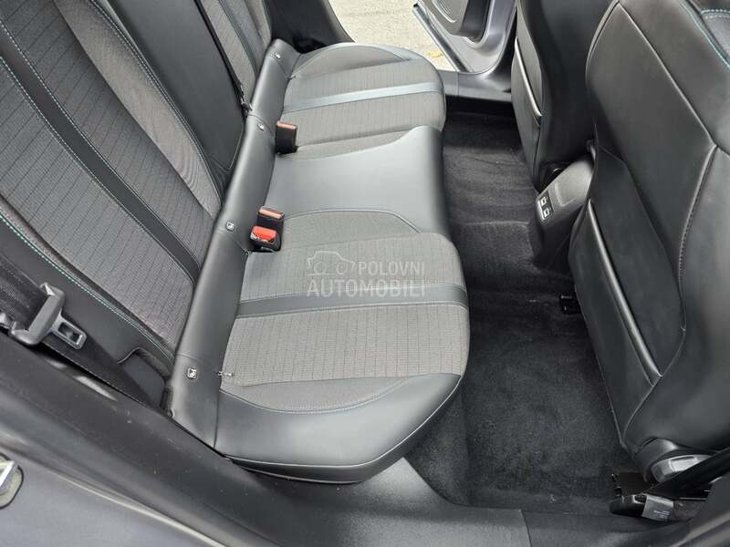 Peugeot 2008 1.5HDI ALLURE