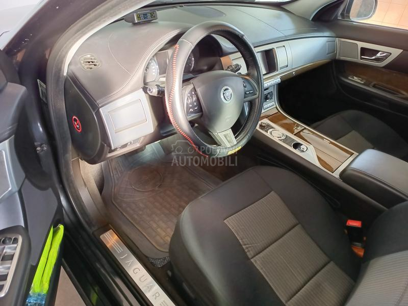 Jaguar XF 2.2
