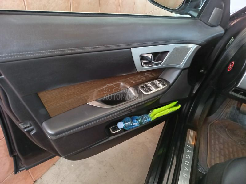Jaguar XF 2.2