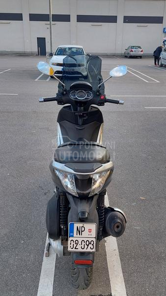 Piaggio Beverly 300
