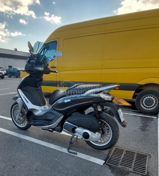 Piaggio Beverly 300