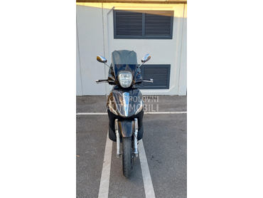 Piaggio Beverly 300