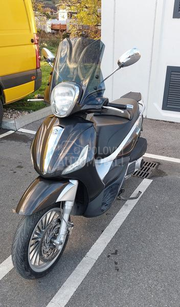 Piaggio Beverly 300