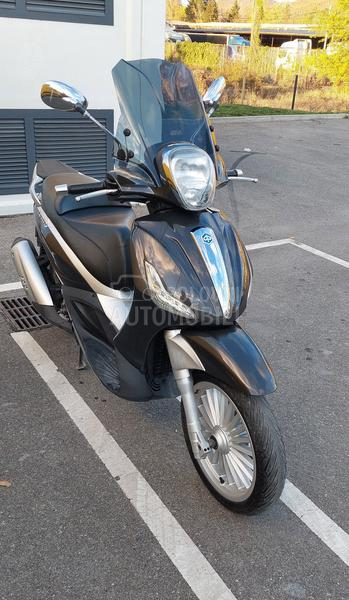 Piaggio Beverly 300