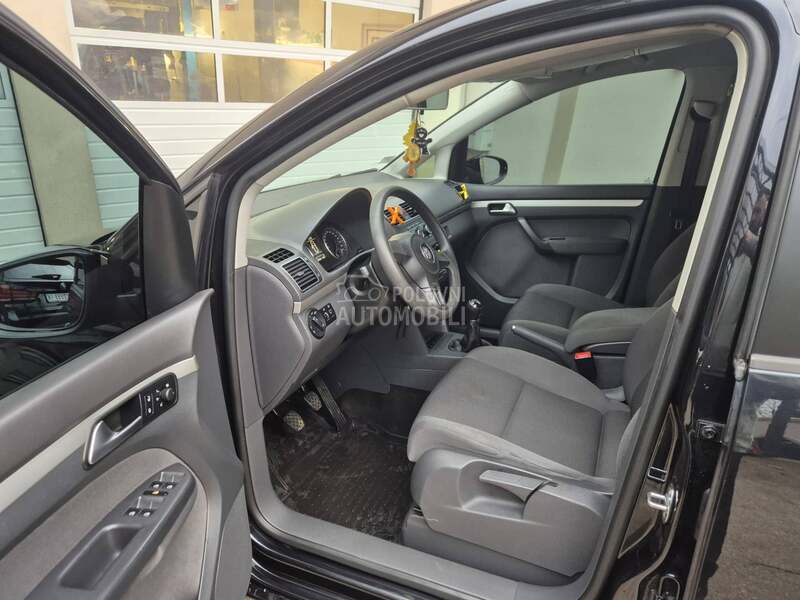 Volkswagen Touran 1.6tdi