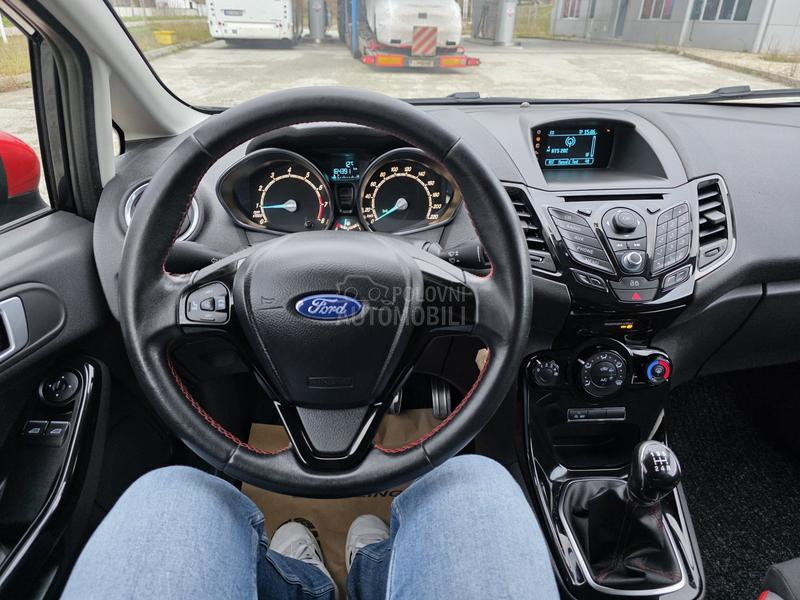 Ford Fiesta Black Red Sport