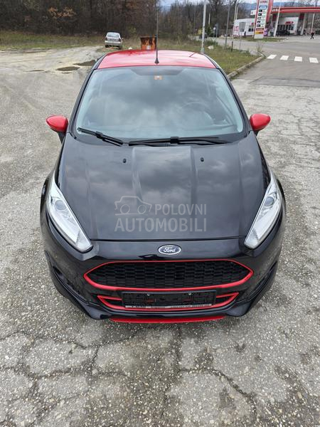 Ford Fiesta Black Red Sport