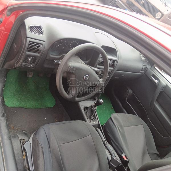 Opel Astra G 1,6 i