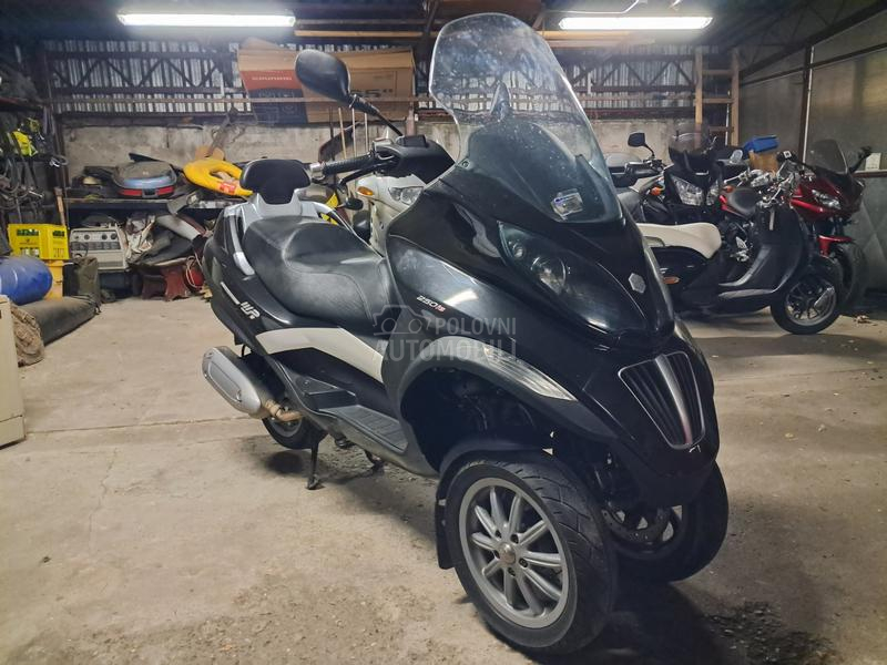 Piaggio 250i Mp3 Bkat