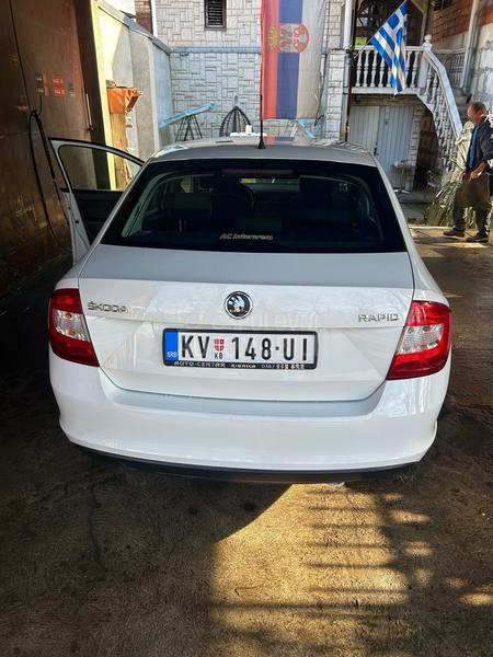 Škoda Rapid 
