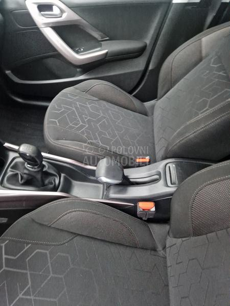 Peugeot 2008 1.2 PURETECH