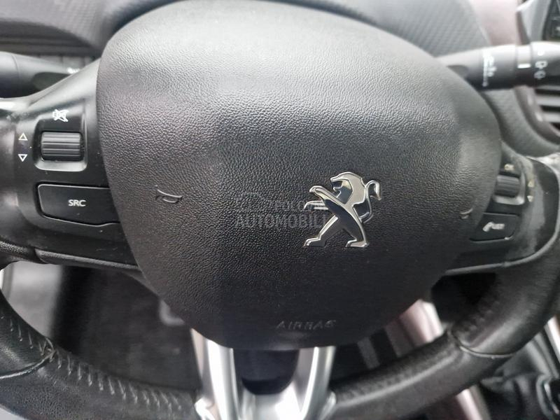 Peugeot 2008 1.2 PURETECH