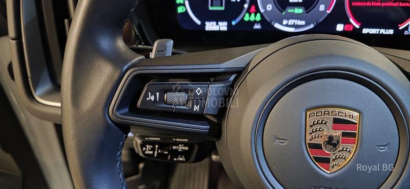 Porsche Cayenne Coupe E-Hybrid 2024