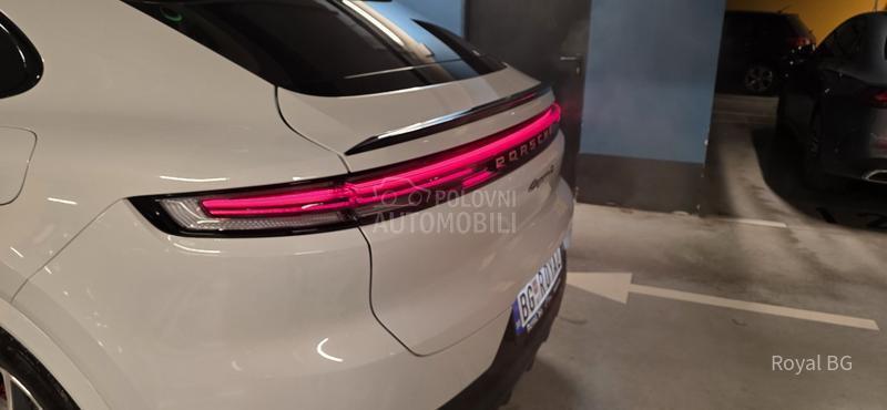 Porsche Cayenne Coupe E-Hybrid 2024