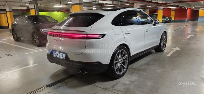 Porsche Cayenne Coupe E-Hybrid 2024