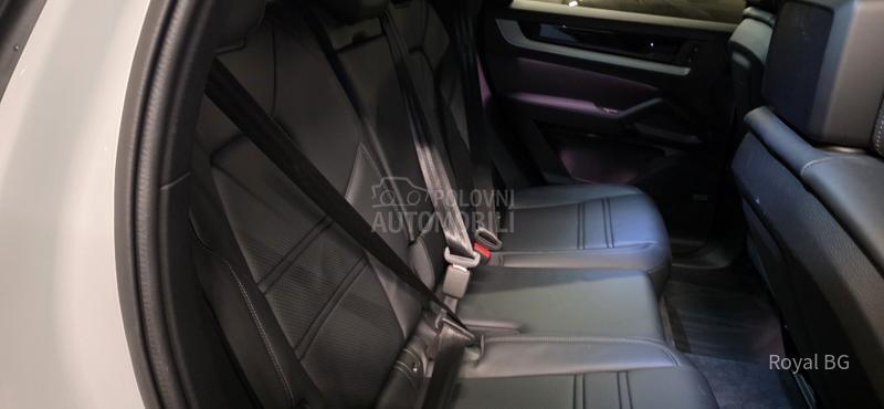 Porsche Cayenne Coupe E-Hybrid 2024