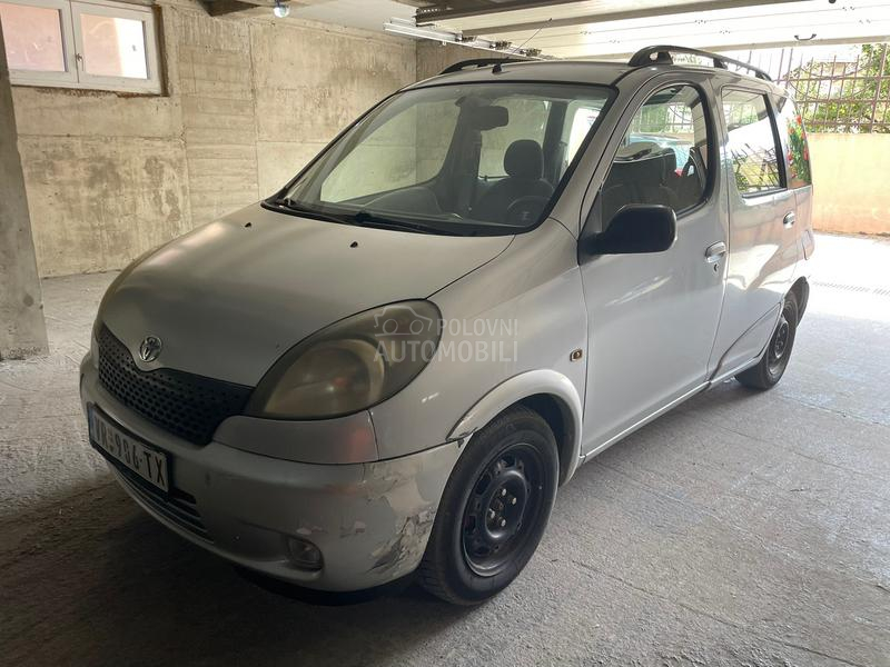 Toyota Yaris Verso 