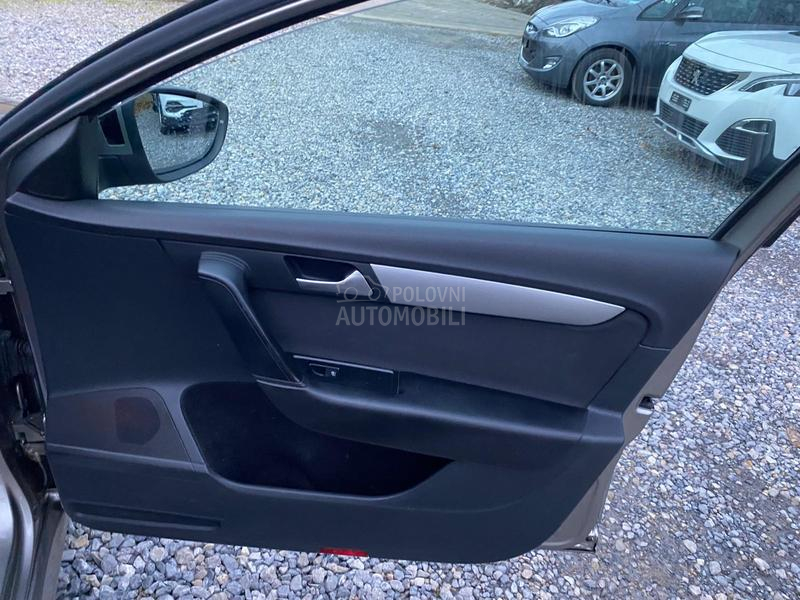 Volkswagen Passat B7 