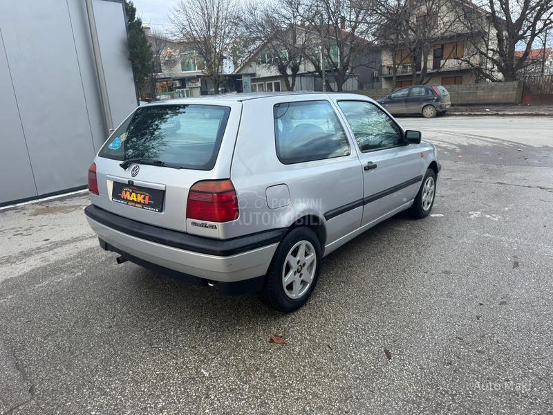 Volkswagen Golf 3 1.8