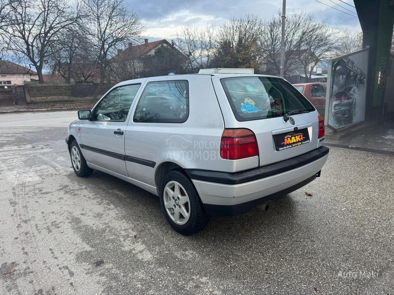 Volkswagen Golf 3 1.8
