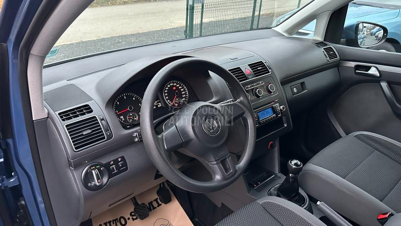 Volkswagen Touran 1,6 TDI  KA0 NOV N0V